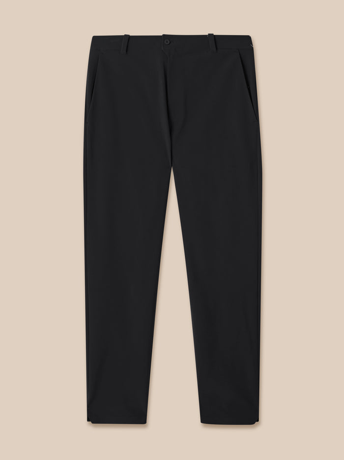 Front view of black golf winterised trousers with belt loops and clean silhouette