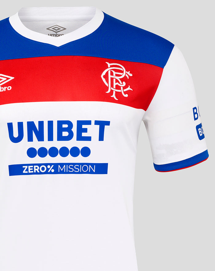 Rangers crest and Umbro logo on blue chest panel with red stripe across the white away shirt